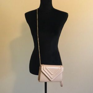 ALDO Clutch